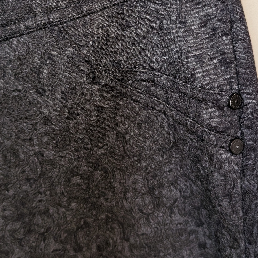 Sanctuary Anthropology Black Gray Damask Scroll Paisley Leggings